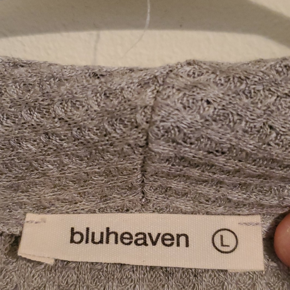 Sweater - Picture 2 of 7